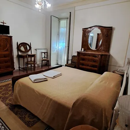 Bed & Breakfast Domus San Vincenzo 3*