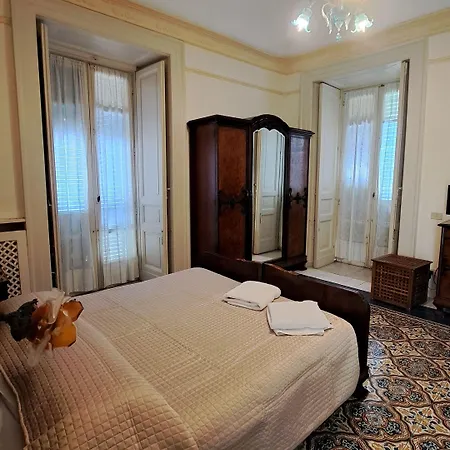 Domus San Vincenzo Frühstückspension 3*