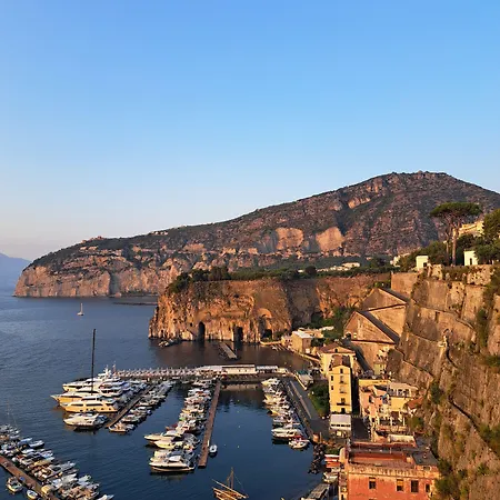 Domus San Vincenzo Bed & Breakfast