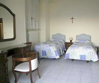 Domus San Vincenzo Bed & Breakfast 2*