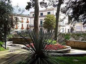 Domus San Vincenzo 2*